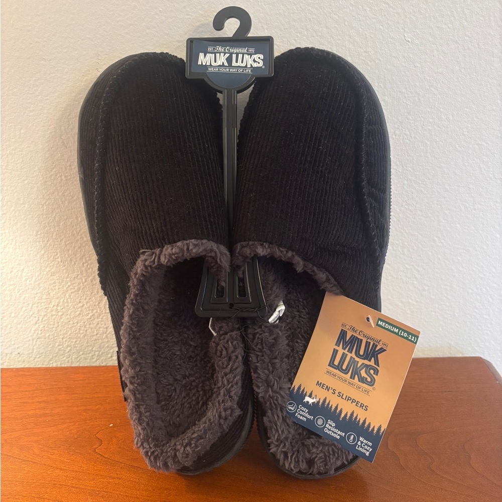 NWT Muk Luks Men's Corduroy Slippers